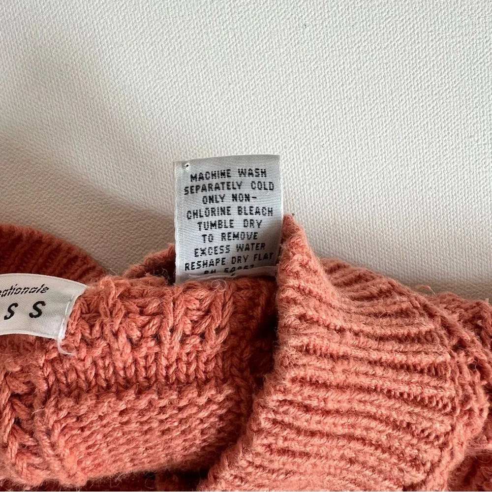 Express Women’s Orange Button-Up Knit Cardigan - Medium - Picture 5 of 10